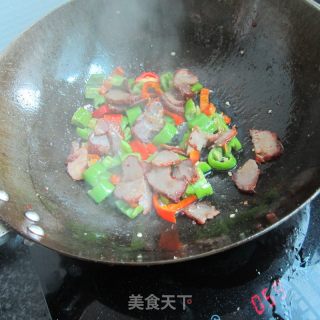 Roast Pork with Fish Flavor and Double Pepper recipe