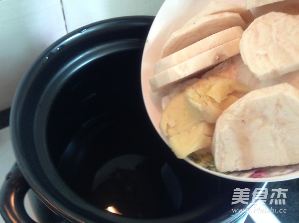 Fen Ge Chi Adzuki Bean Dace Soup recipe
