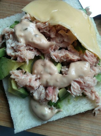 Avocado Tuna Cheese Salad Sandwich recipe