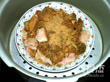 Steamed Pork with Pomelo Peel recipe