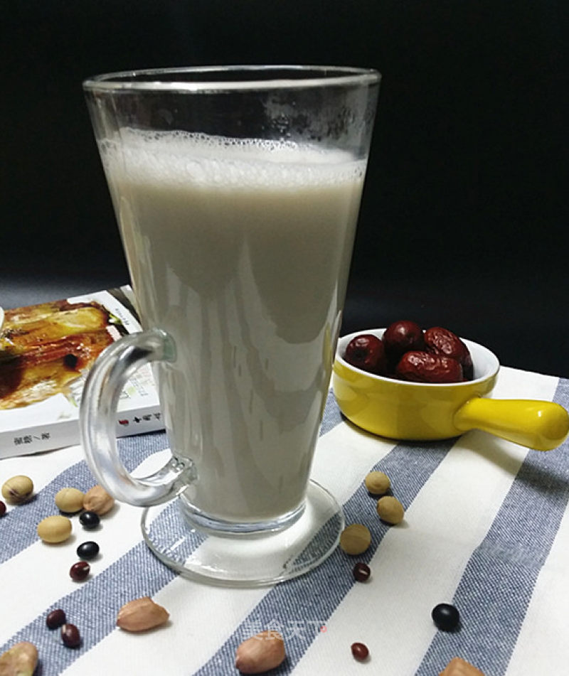 #trust之美#jujube Soy Milk with Miscellaneous Grains recipe