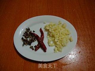 Refreshing Small Cold Dish------[cold Peanut and Celery] recipe