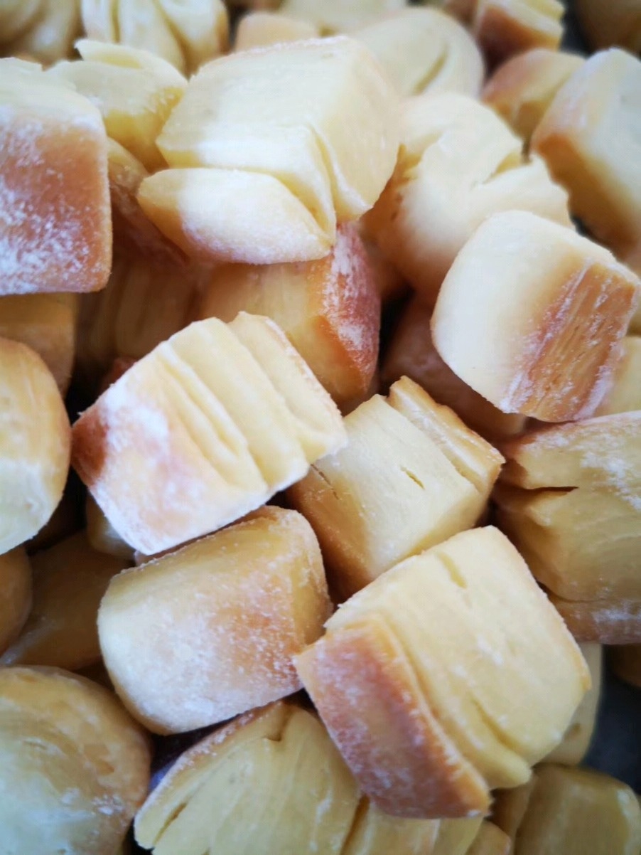 Sweet and Crispy Small Steamed Buns