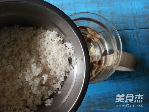 Congee with Preserved Egg and Lean Meat recipe