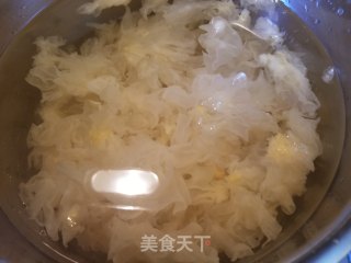 White Fungus Black Chicken Soup recipe