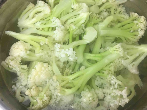 White Cauliflower Pork Dumplings recipe