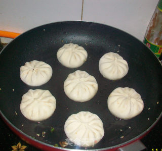 Crispy Fried Bun recipe