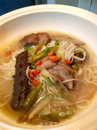 Kimchi Ribs Sea Cucumber Noodles recipe