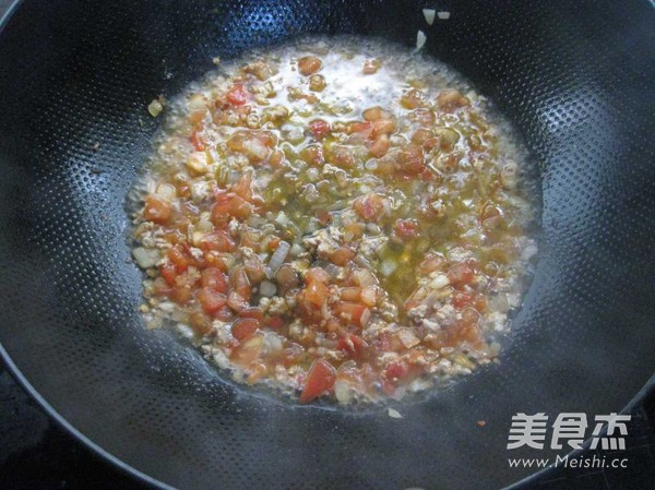 Spaghetti with Tomato Meat Sauce recipe