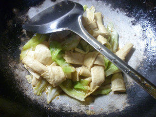 Stir-fried Cabbage with Shacha Sauce and Bean Knot recipe