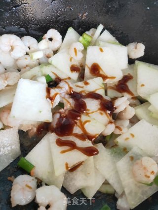 Winter Melon Shrimp Sea Rice Soup recipe
