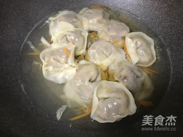 Sauce Pork Wonton recipe