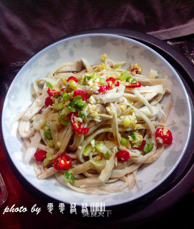 Shredded Pleurotus Eryngii - A Healthy Quick Dish recipe