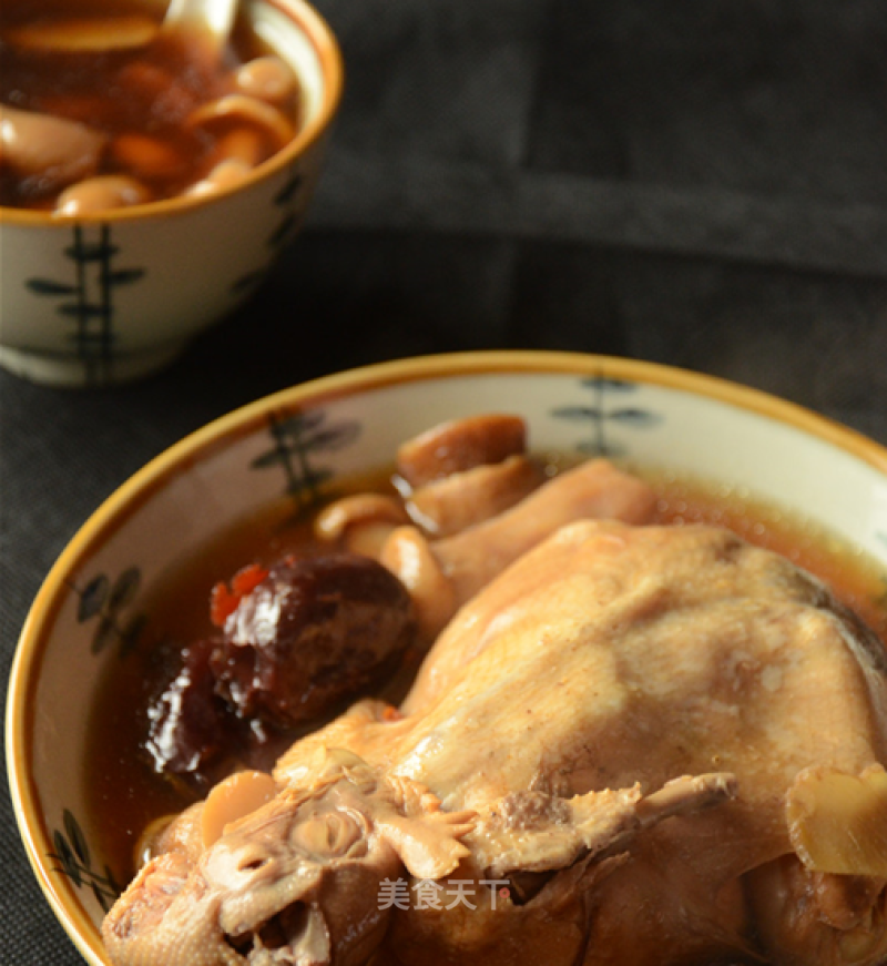 [healthy Soup] Nourishing Blood and Nourishing Deficiency——boletus Edulis Chicken Soup recipe