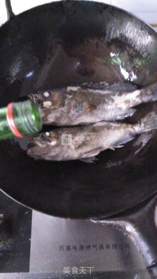 Milky Black Fish Soup recipe