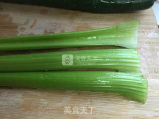 Celery Cucumber Apple Juice recipe