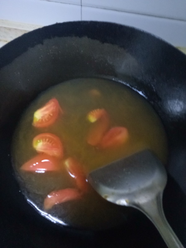 Tomato and King Pleurotus Egg Soup recipe