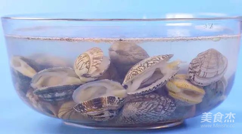 Lazy Microwave Scallion Clams recipe