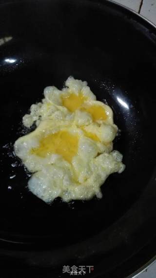 Scrambled Eggs with Flowers recipe