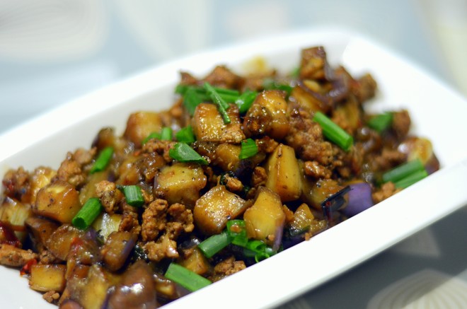 Eggplant with Minced Meat recipe