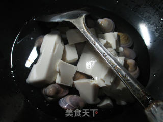 Tofu Soup with Clams recipe