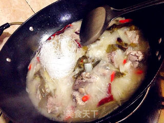 Stewed Pork Ribs with Sauerkraut recipe