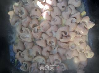 Stir-fried Fatty Sausage with Hot Pepper recipe