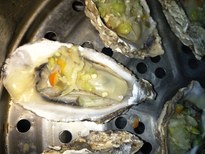 Steamed Garlic Oysters recipe