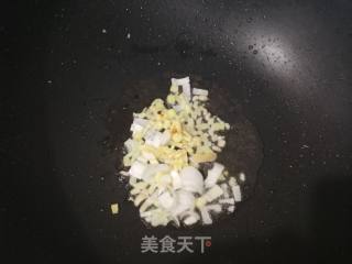Stir-fried Garlic Moss with Egg White recipe