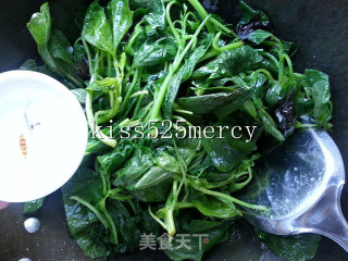 Stir-fried White Ginseng Vegetables recipe