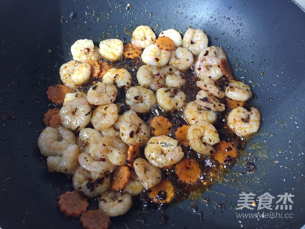 Stir-fried Shrimp Balls with Black Bean Sauce recipe