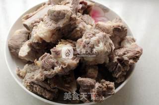 Lotus Root Lettuce Spare Rib Soup recipe