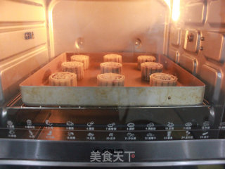 Classic Cantonese Bean Paste Mooncake recipe
