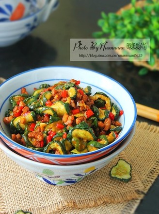 Stir-fried Cucumber with Garlic and Minced Pork recipe