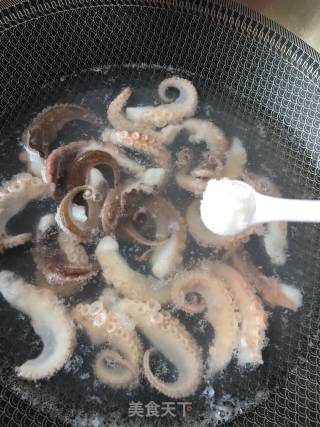 Octopus Mixed with Ginger recipe