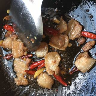 #trust之美# Stir-fried Kidney Beans with Pork Belly recipe