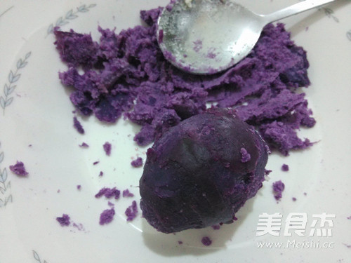 Sesame Purple Potato Cake recipe