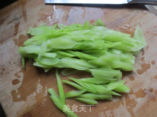 Stir-fried Lettuce Slices recipe