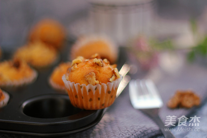 Nut Muffin Cakes recipe