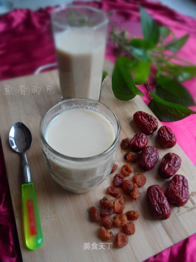 Red Dates and Longan Soy Milk recipe