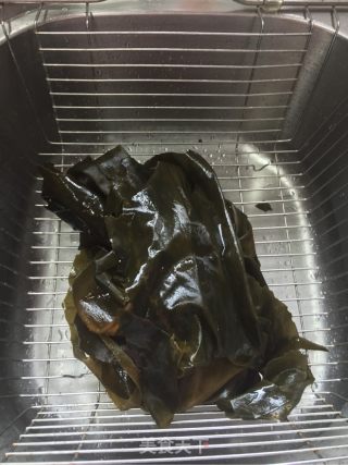 Sweet and Sour Kelp Shreds recipe