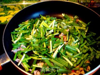 Stir-fried Shredded Pork with Leek recipe