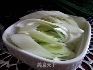 Stir-fried Bean Curd with Green Garlic recipe