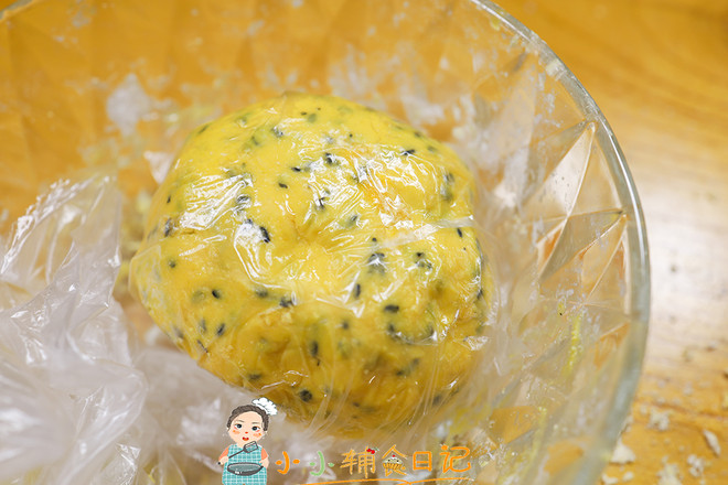 Egg Yolk Sesame Biscuits As A Supplement for More Than 10 Months recipe