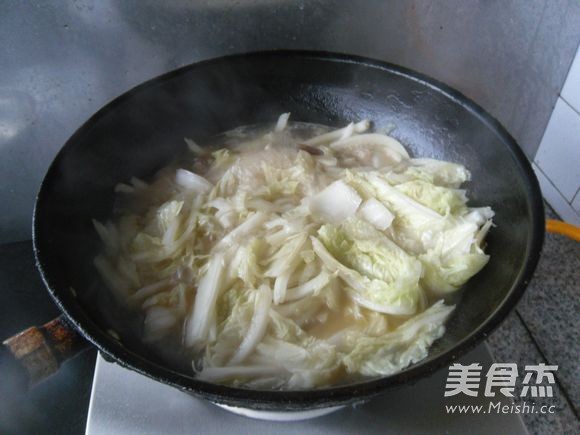 Stewed Cabbage with Pork Skin recipe