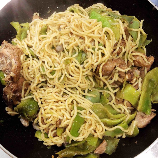 Braised Noodles with Ribs and Lentils recipe