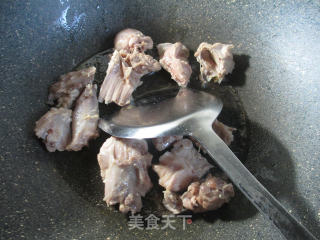 Braised Rabbit Meat with Fried Bean Strips recipe