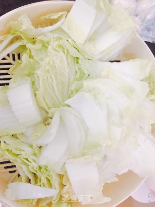Stir-fried Cabbage and Smoked Dry recipe
