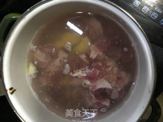 Stewed Beef Brisket with Tomato and Radish recipe