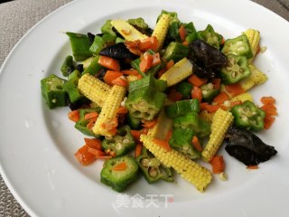 #trust之美# Stir-fried Baby Corn with Okra recipe